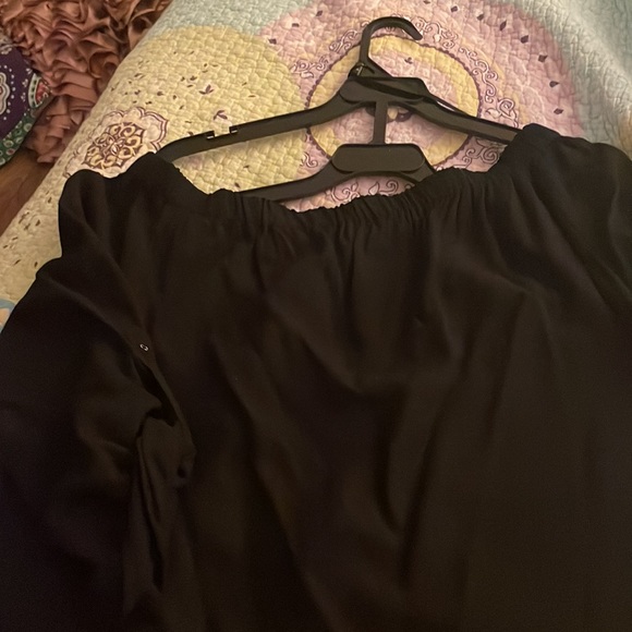 She and Sky black off shoulder dress w/shirttail hem - Picture 4 of 7